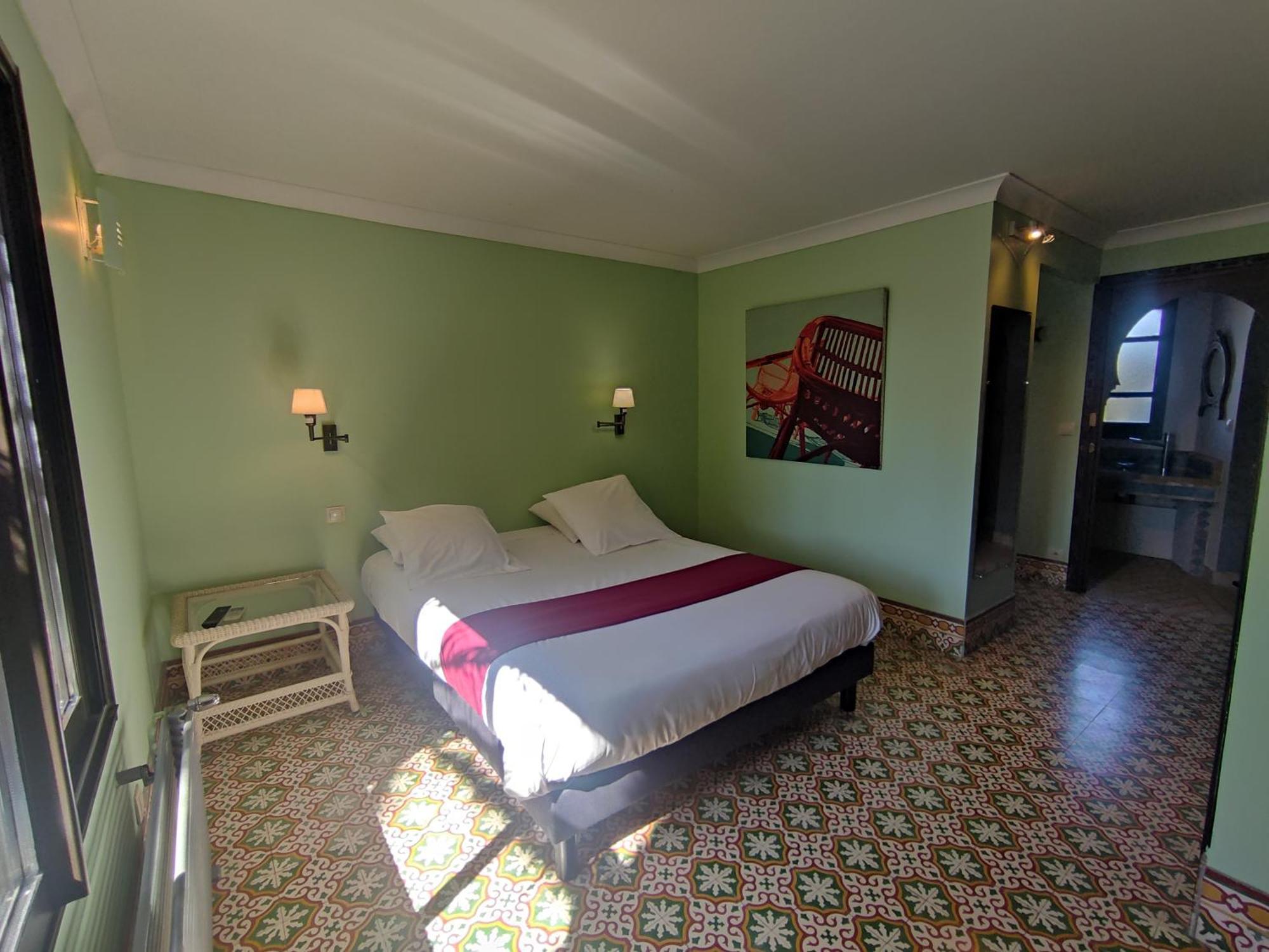 Chambre Emeraude, Riad 9 Couple Only Au Village Naturiste アグド エクステリア 写真